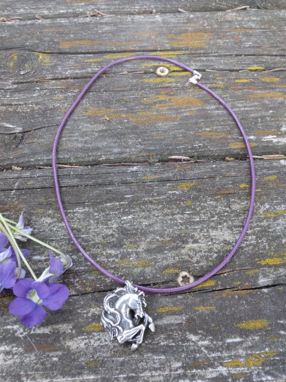 Vintage Sterling Silver Horse Pendant on Purple Leather Cord - Picture 5 of 7